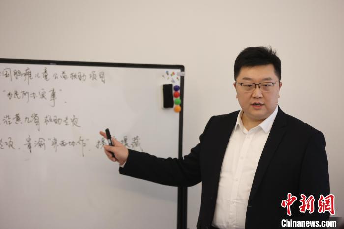 让1500名脑瘫儿站起来,王川代表连续3年建言“多方共付” 让1500名脑瘫儿站起来,王川代表连续3年建言“多方共付”