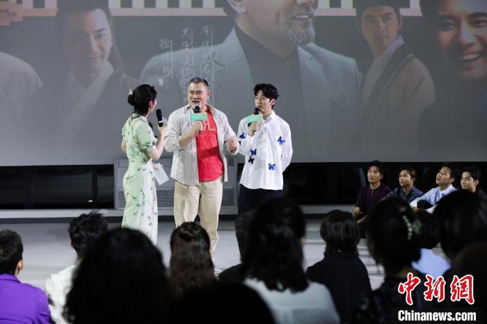 综艺《江南·十二场欢聚》创新呈现学习型演员成长蜕变 综艺《江南·十二场欢聚》创新呈现学习型演员成长蜕变
